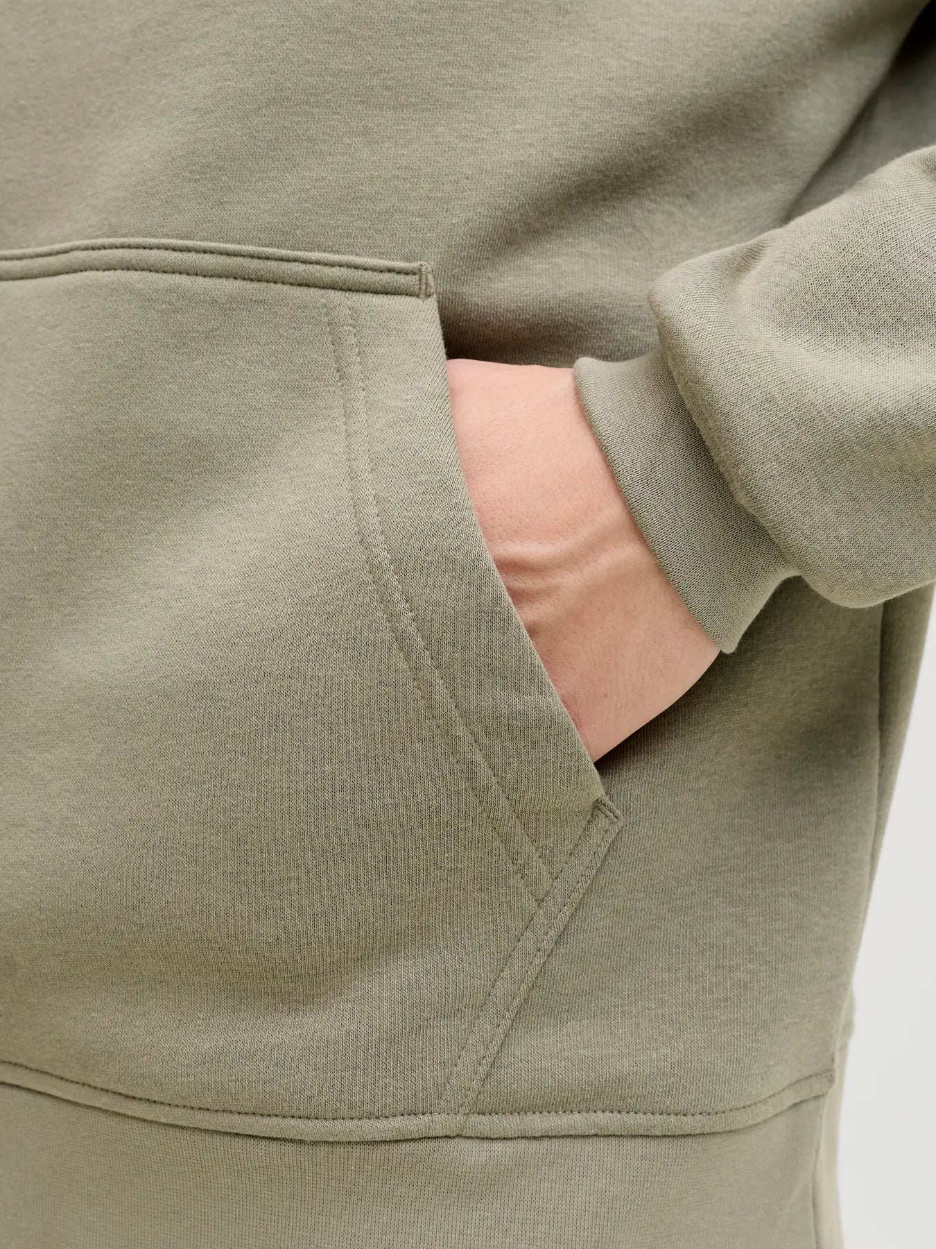 SUDADERA CON CAPUCHA HOMBRE