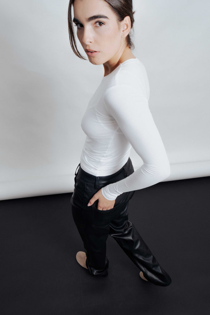 PANTALON EFECTO PIEL