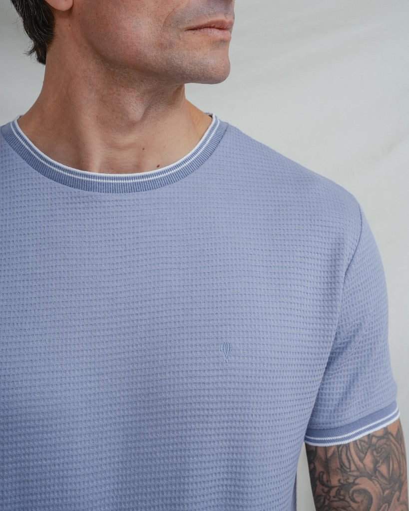 CAMISETA ESTRUCTURA LINEA CONTRASTE