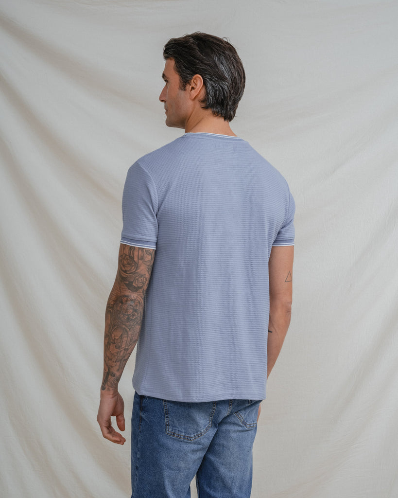 CAMISETA ESTRUCTURA LINEA CONTRASTE